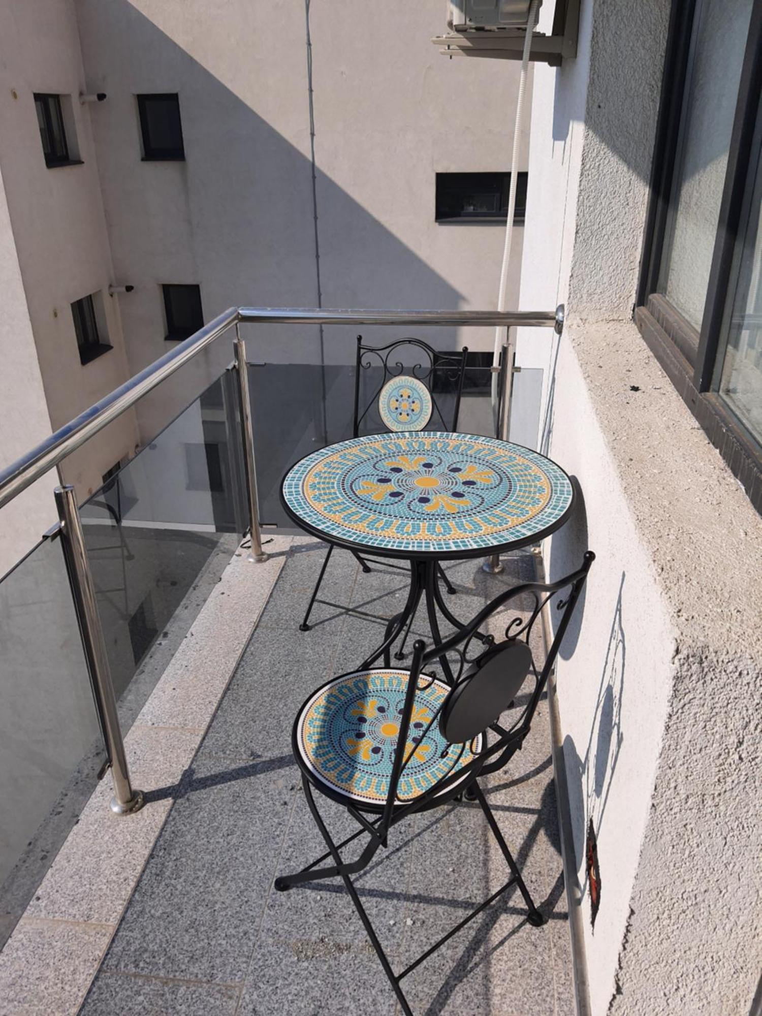 The Blue Norwegian House Apartment Bucureşti Exterior foto
